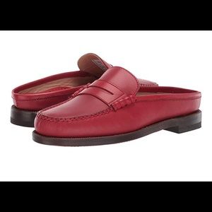 Sebago NWOB Classic flats in red